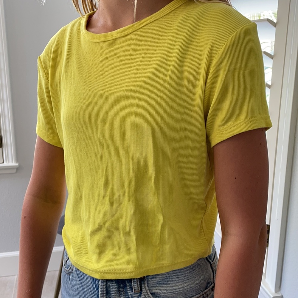 Women’s crop yellow shirt